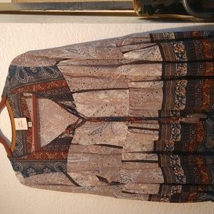 Beautiful multi color Knox Rose shirt